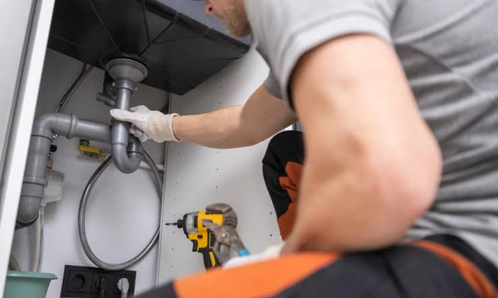 Why Fast Emergency Plumbing Services in Tucson Can Save Your Home